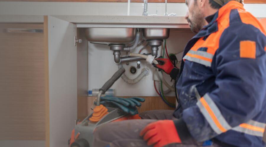 Professional slab leak plumber services in Lolita, TX